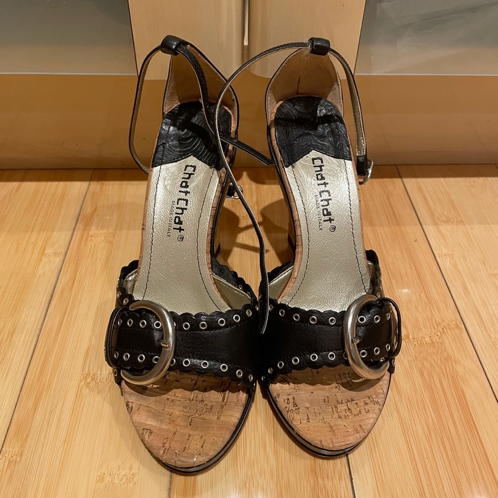 Chat Chat Black Leather Wedges Size 5